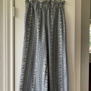 Umgee Blue and White Loose Fitting Pants